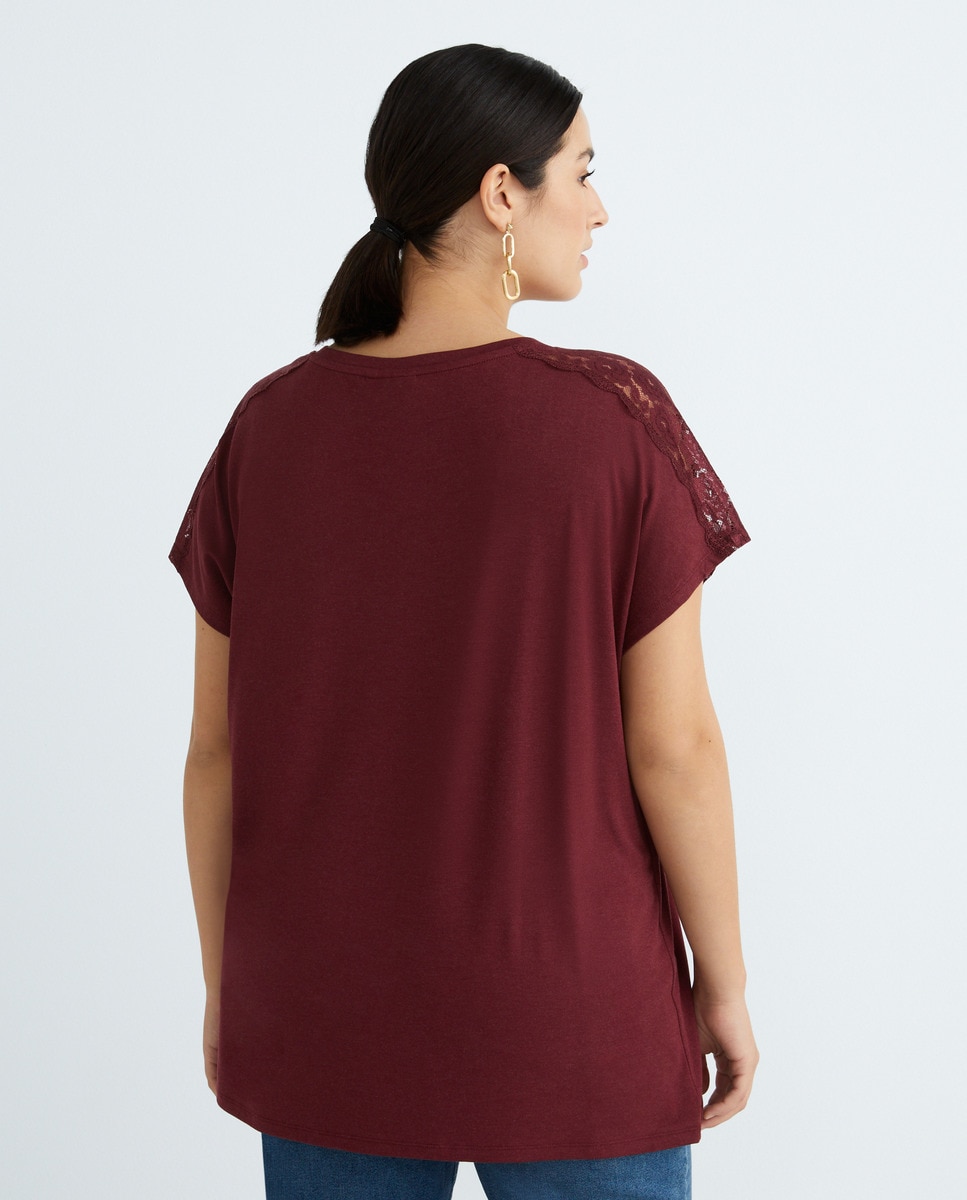 T-shirt com Detalhe de Renda Vermelho/Grená-3