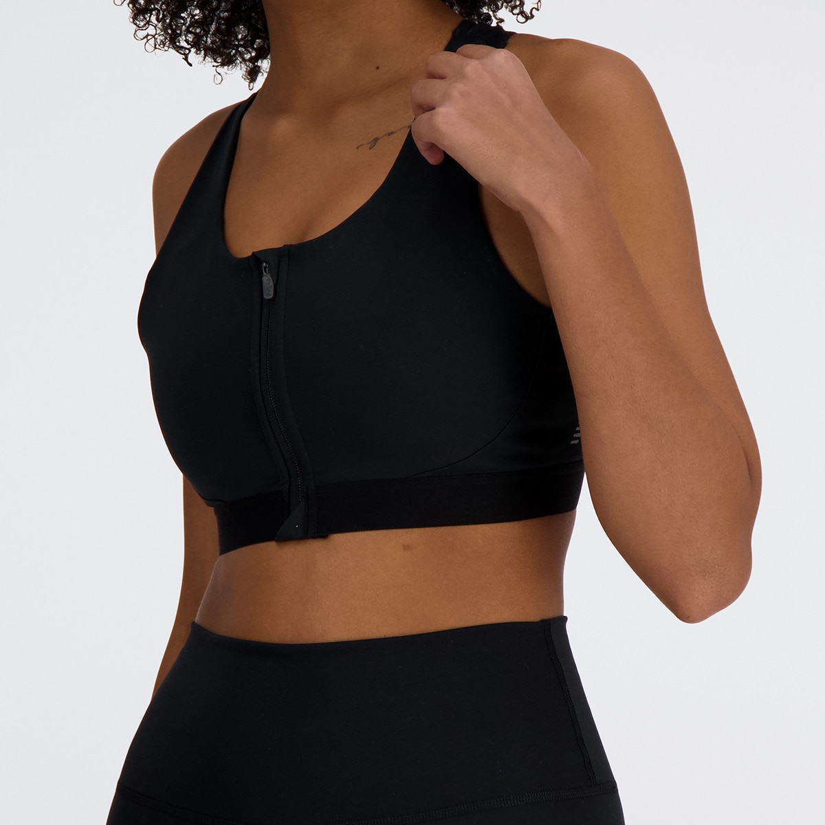 Top de Mulher NB Athletics Medium Support Sleek Zipper Front Sports Preto-5