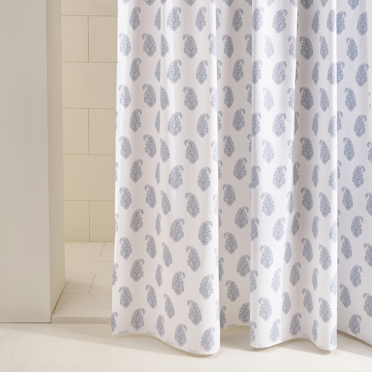 Imagem 0 de Cortina de Banho Saravan