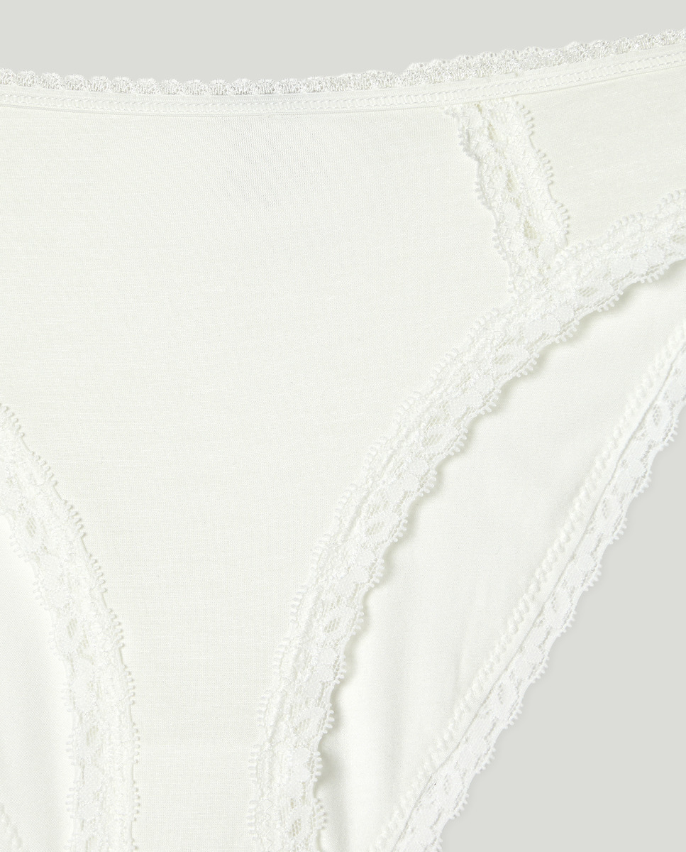 Cueca modal com renda Branco-marfim-4
