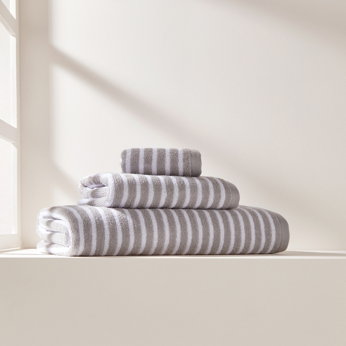 Toalla de baño algodón 450 gr/m2 Bande Basics El Corte Inglés Gris-1