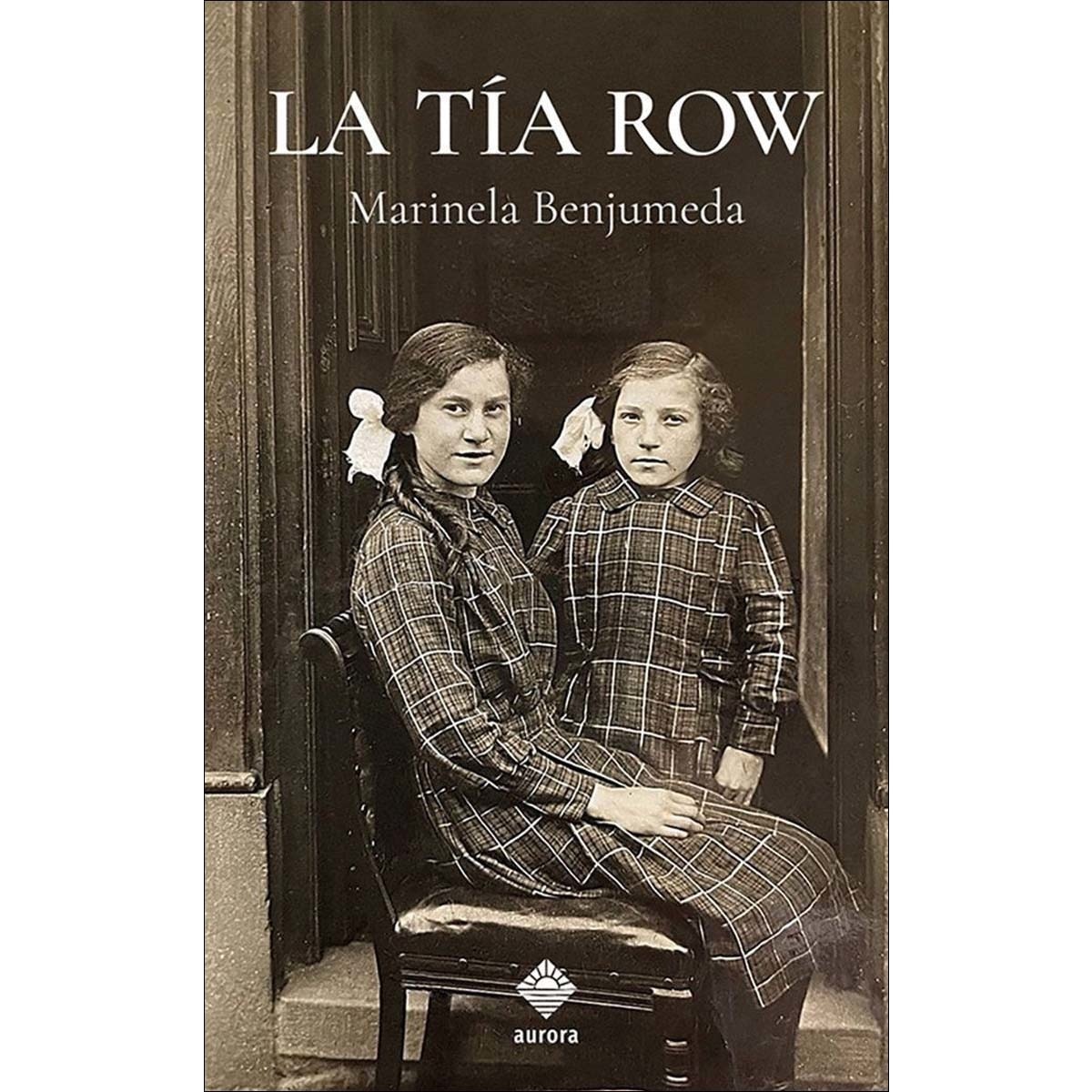 La tía Row 1