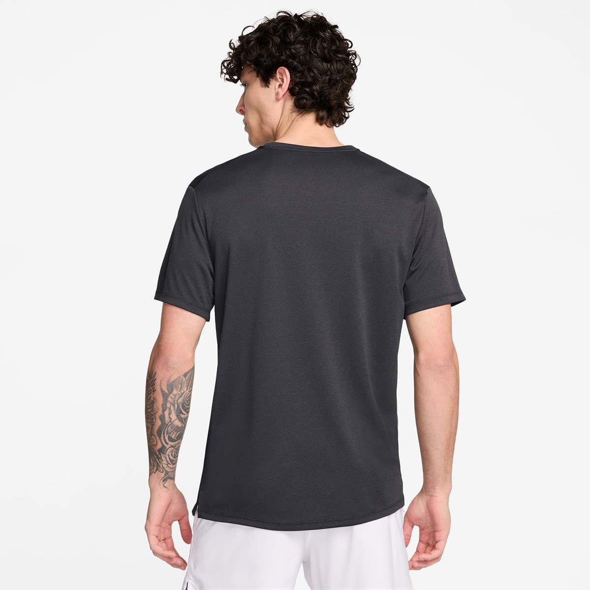 T-shirt de Homem Miler Swoosh Cinzento / Preto-2