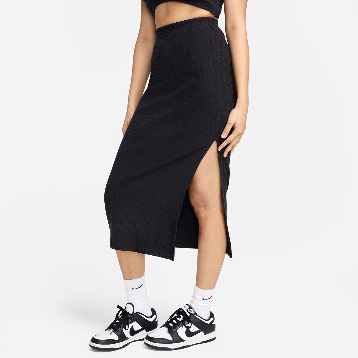 Saia de Mulher Sportswear Chill Knit Preto-1