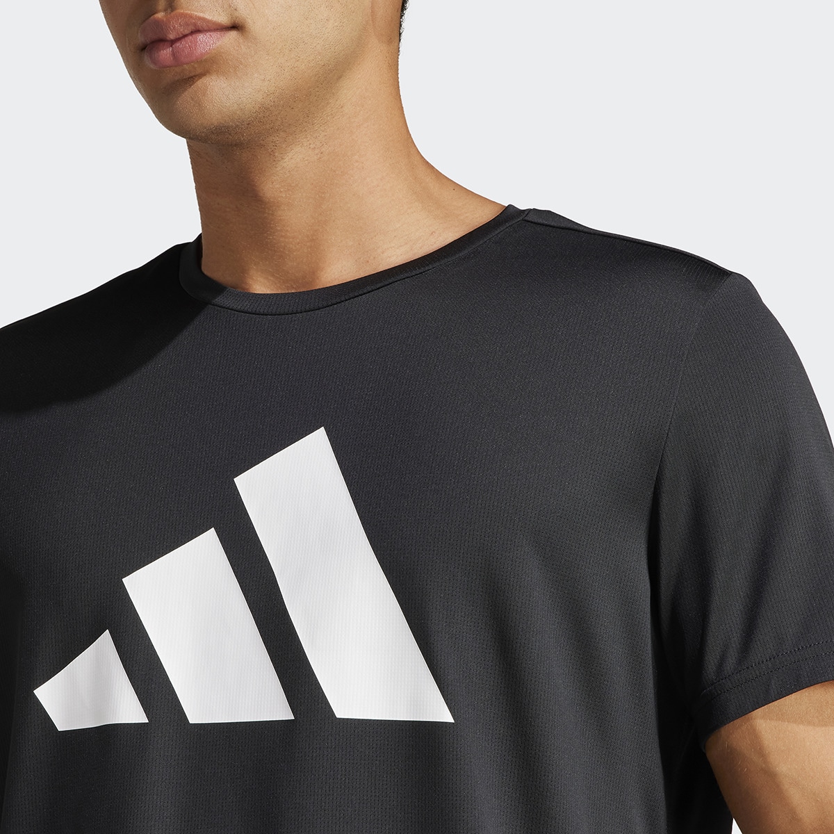 T-shirt de homem Run It adidas Preto-4