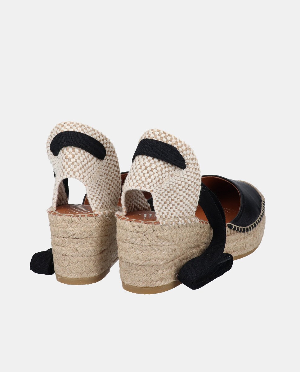 Alpercatas de Cunha com Fitas e em Pele Preto-3