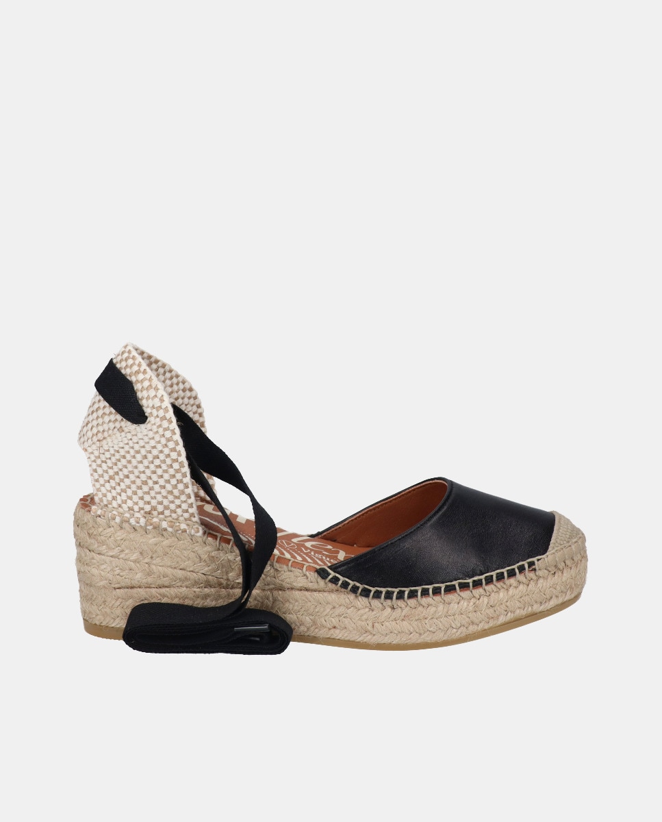 Alpercatas de Cunha com Fitas e em Pele Preto-1