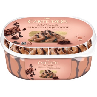 Gelado de Chocolate Brownie Les Desserts embalagem 825 ml - Carte D'or