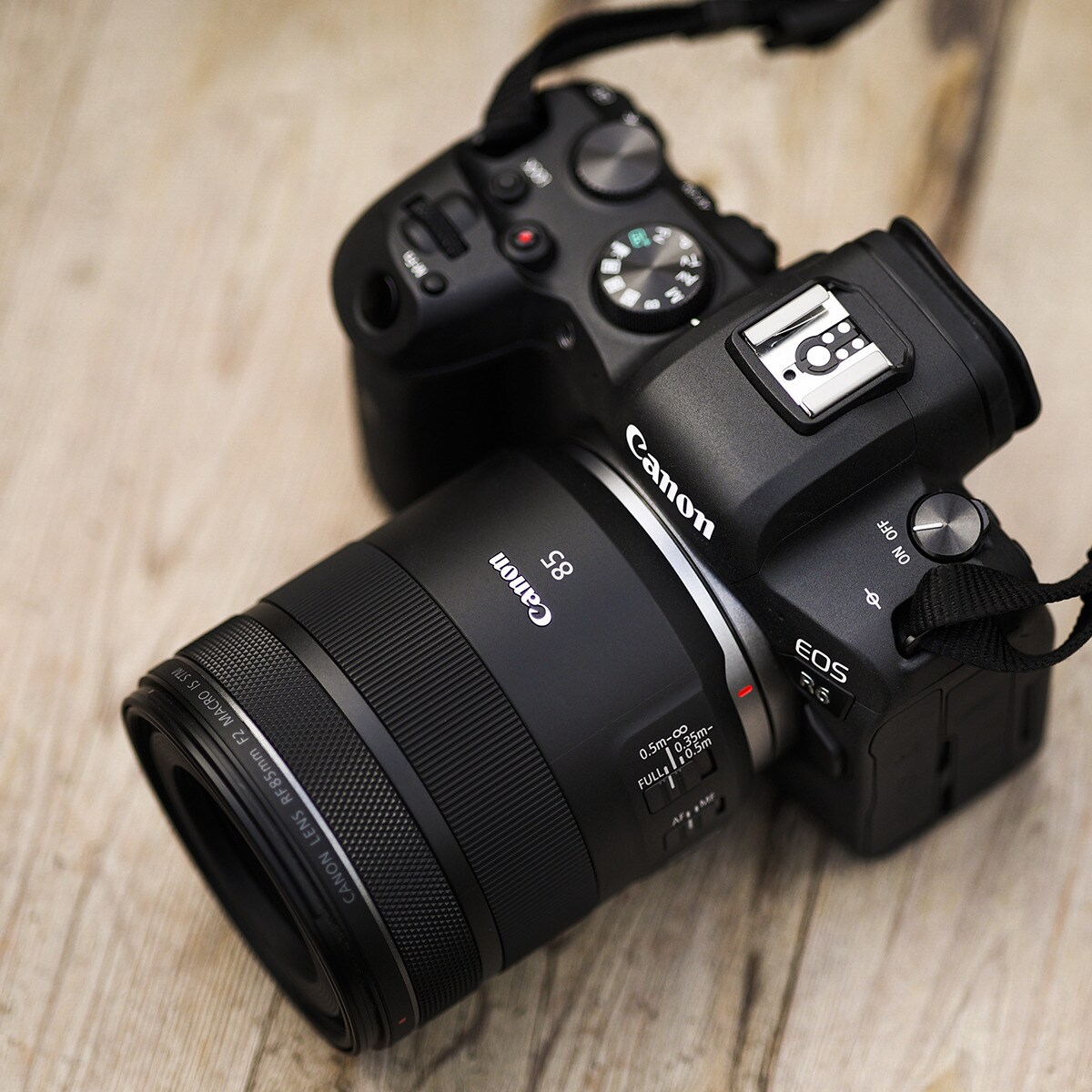 Objetivo Canon RF 85mm F2 MACRO IS STM para Canon EOS R Negro-3