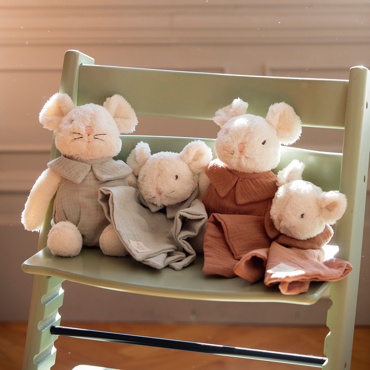 Doudou Ratinho Poppy Telha-5