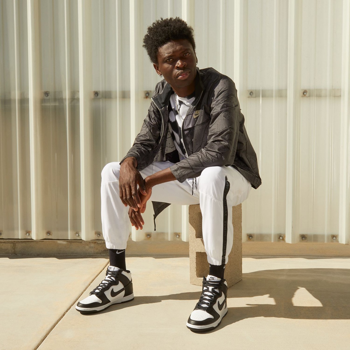 Sapatilhas Casual de Homem Dunk High Retro Branco / Preto-9