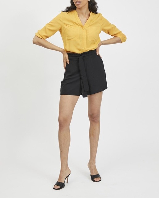 Imagen 0 de Pantalón corto de mujer con lazada