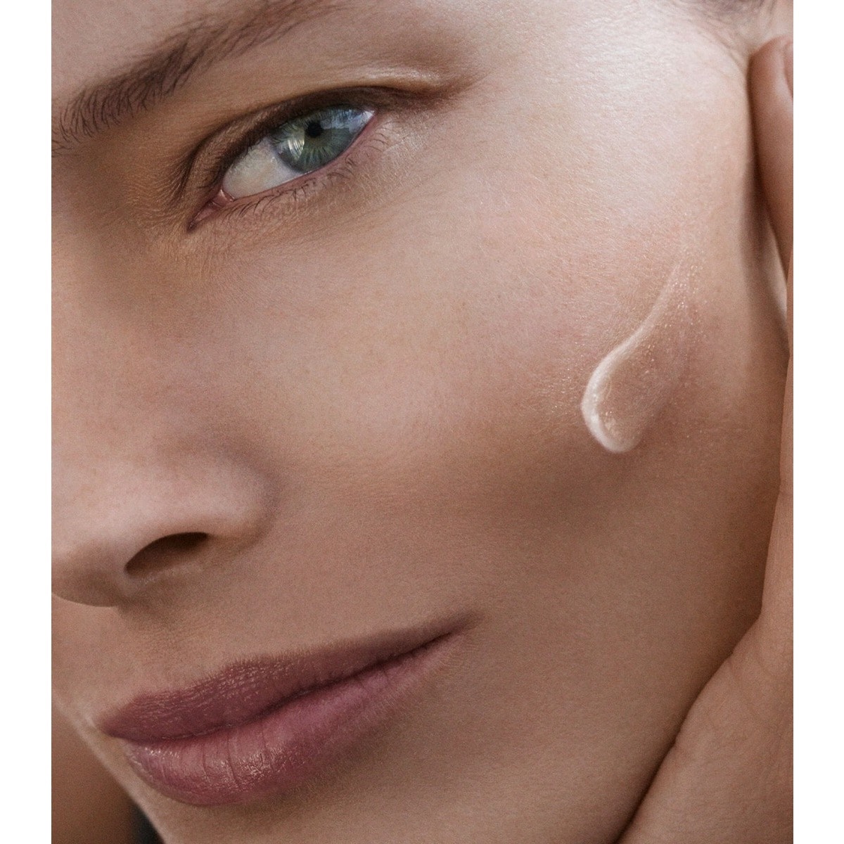 The Serum Essence Genaissance de La Mer™ - 30 ml 2