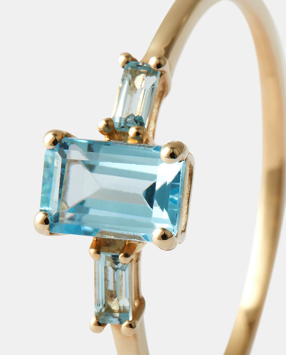 Anillo de oro con topacio Azul-2