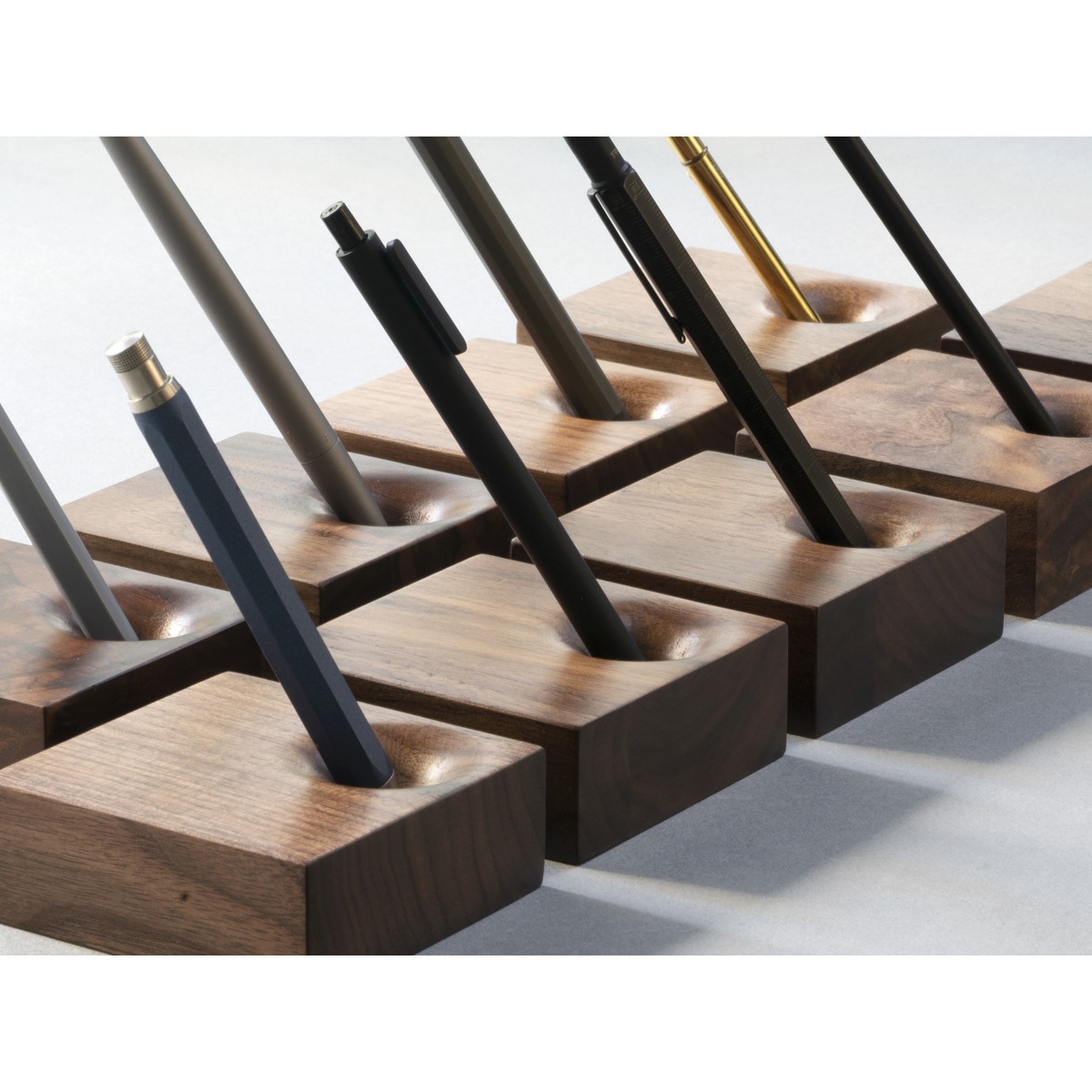 Portalápices de escritorio HMM madera de nogal Marrón-15