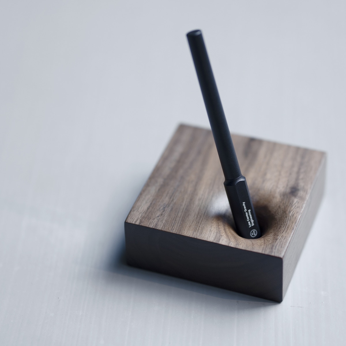 Portalápices de escritorio HMM madera de nogal Marrón-17