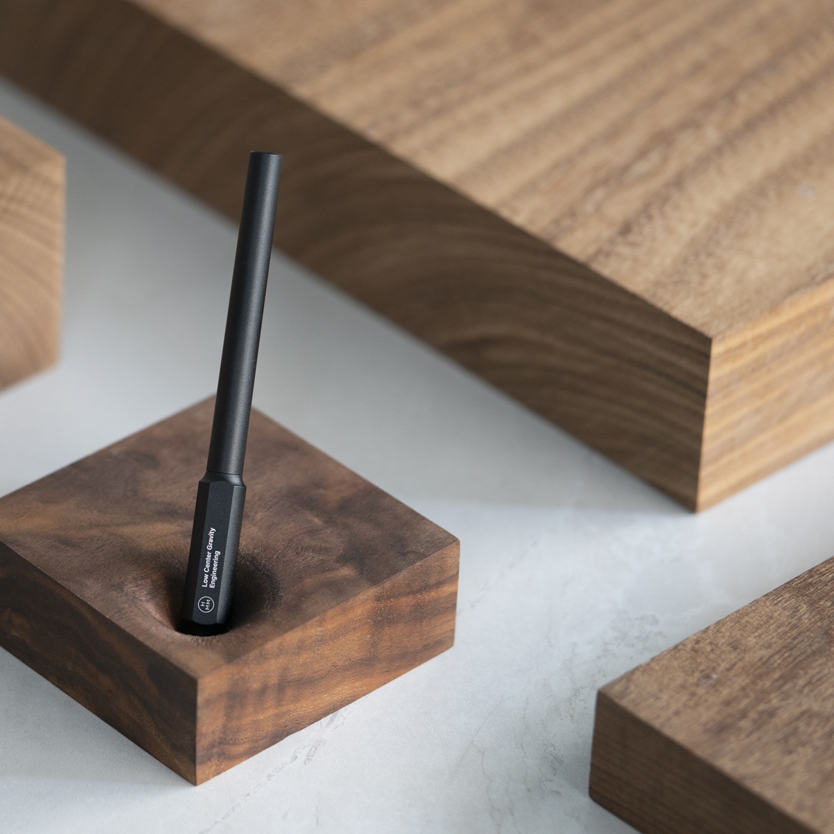 Portalápices de escritorio HMM madera de nogal Marrón-3