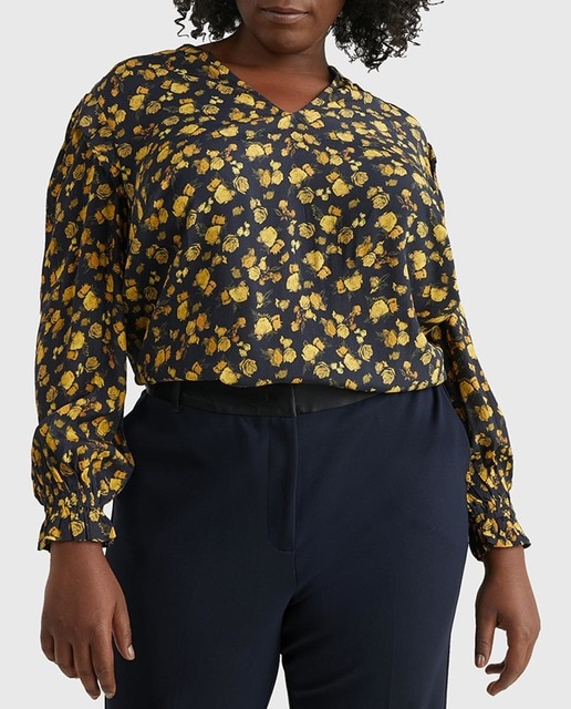 Imagen 0 de Blusa de mujer cuello pico manga larga