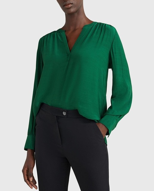 Imagen 0 de Camisa de mujer de cuello pico y manga larga