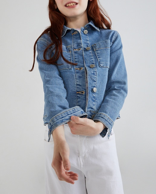 Imagen 0 de Cazadora de niña con botones y cuello solapa