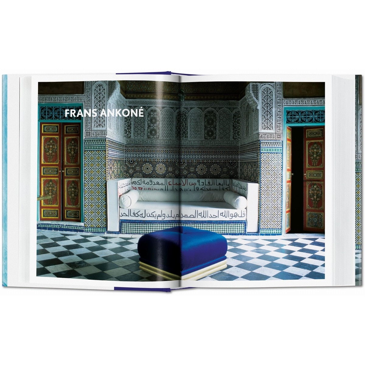 Living in Morocco. 45th Ed. (Capa dura) 3