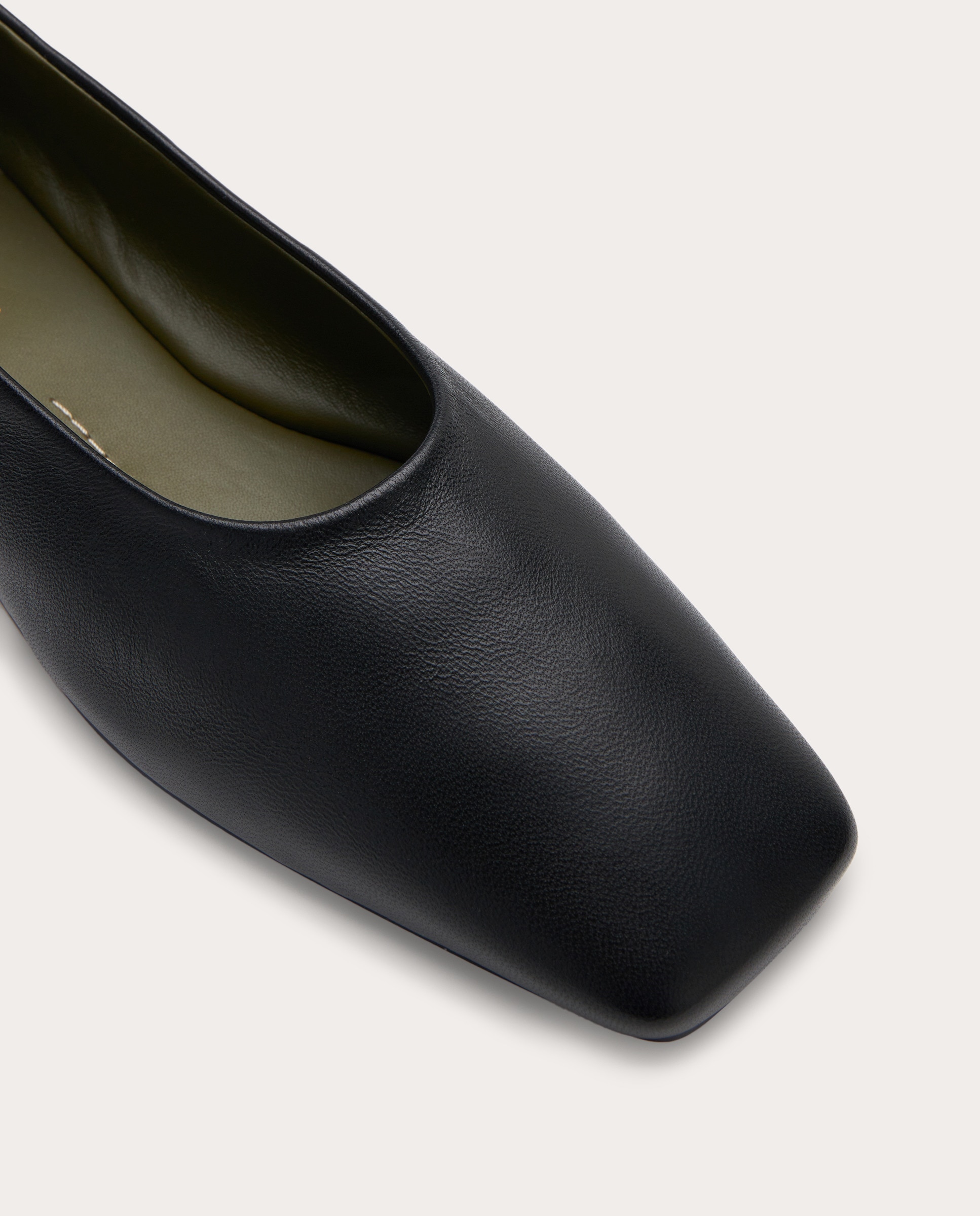 Zapatos planos Augusta de piel · María Luca · El Corte Inglés