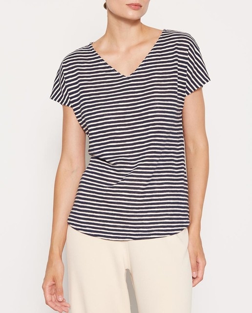 Imagen 0 de Camiseta de mujer cuello pico