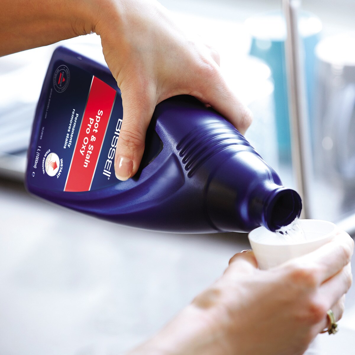 Fórmula detergente Bissell SpotStainProOxy para tapicerías 3