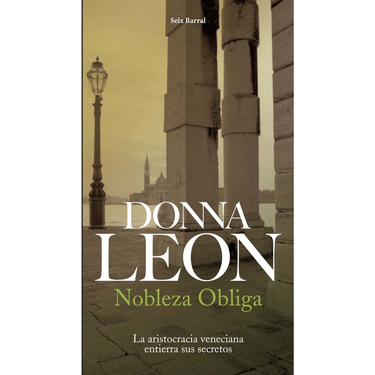 Nobleza obliga (Capa mole com abas) 1