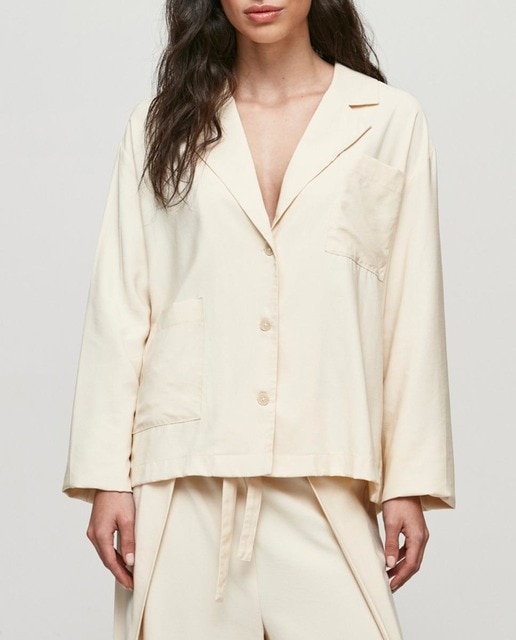 Imagen 0 de Chaqueta de mujer con bolsillo en pecho