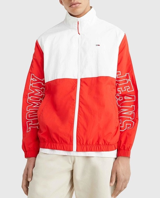 Imagen 0 de Cortavientos de hombre relax fit y naming en las mangas