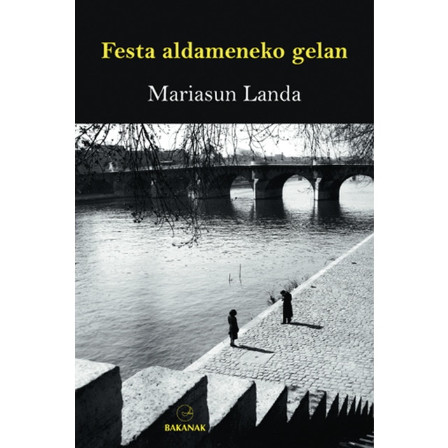 Festa aldameneko gelan (Capa mole com abas) 1