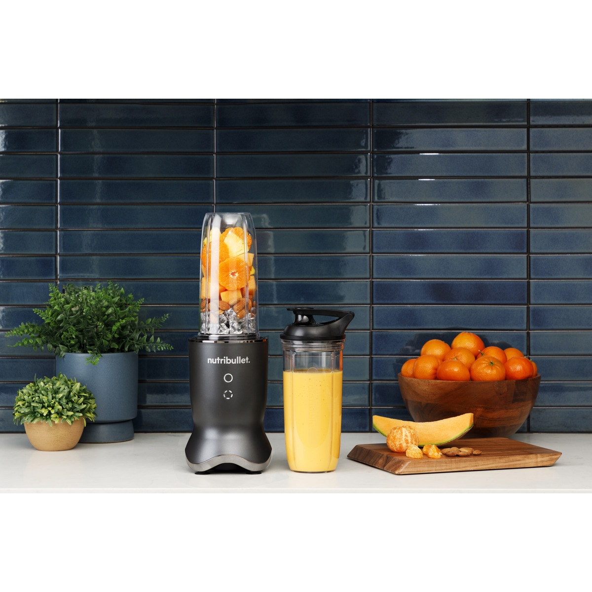 Batidora personal Nutribullet Ultra NB1206DGCC silenciosa con 2 vasos de viaje Negro-8