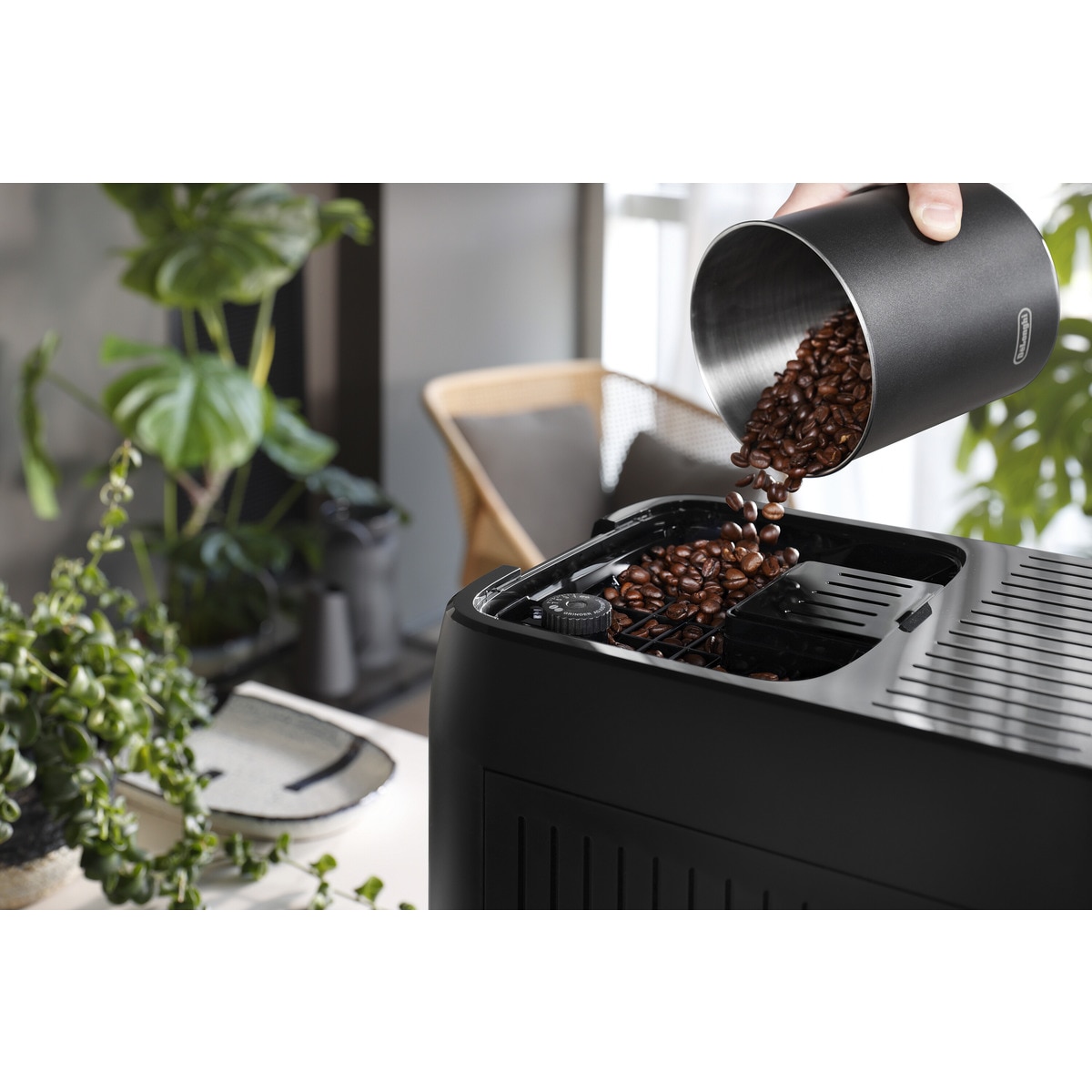 De'Longhi Magnifica Plus Kaffeemaschine - Vollautomat Mit LatteCrema System