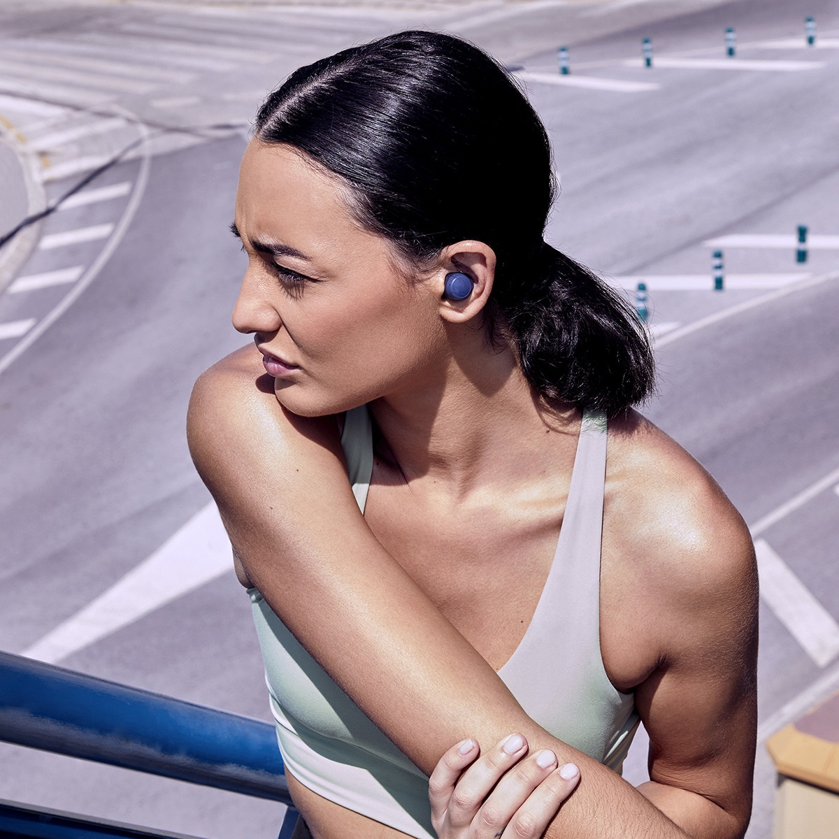 Auriculares True Wireless Energy Sistem RaceBuds, protección IPX4, Sujeción Secure-Fit+, hasta 22h batería Azul-9