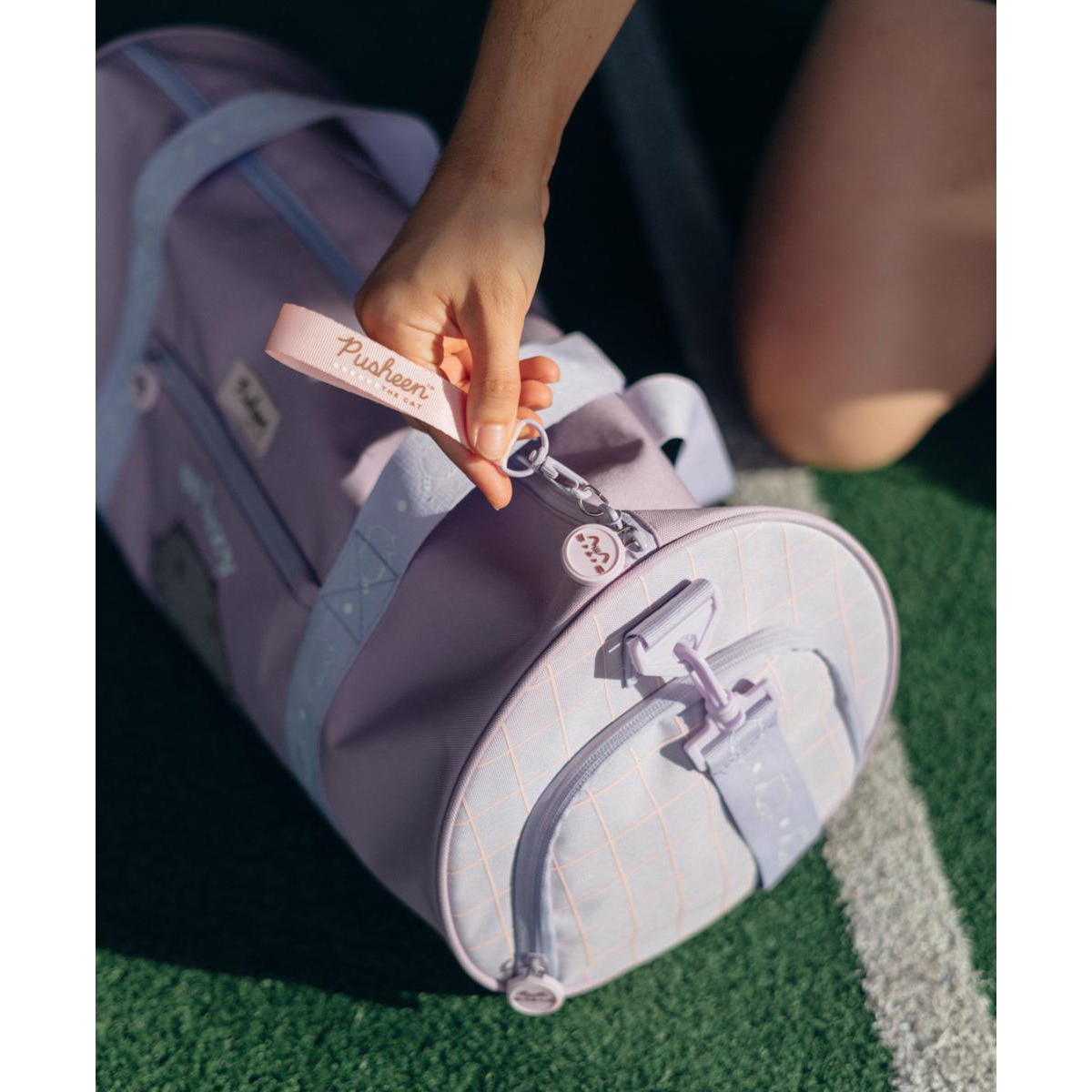 Bolsa gym Pusheen Moments Erik lila Lila-6