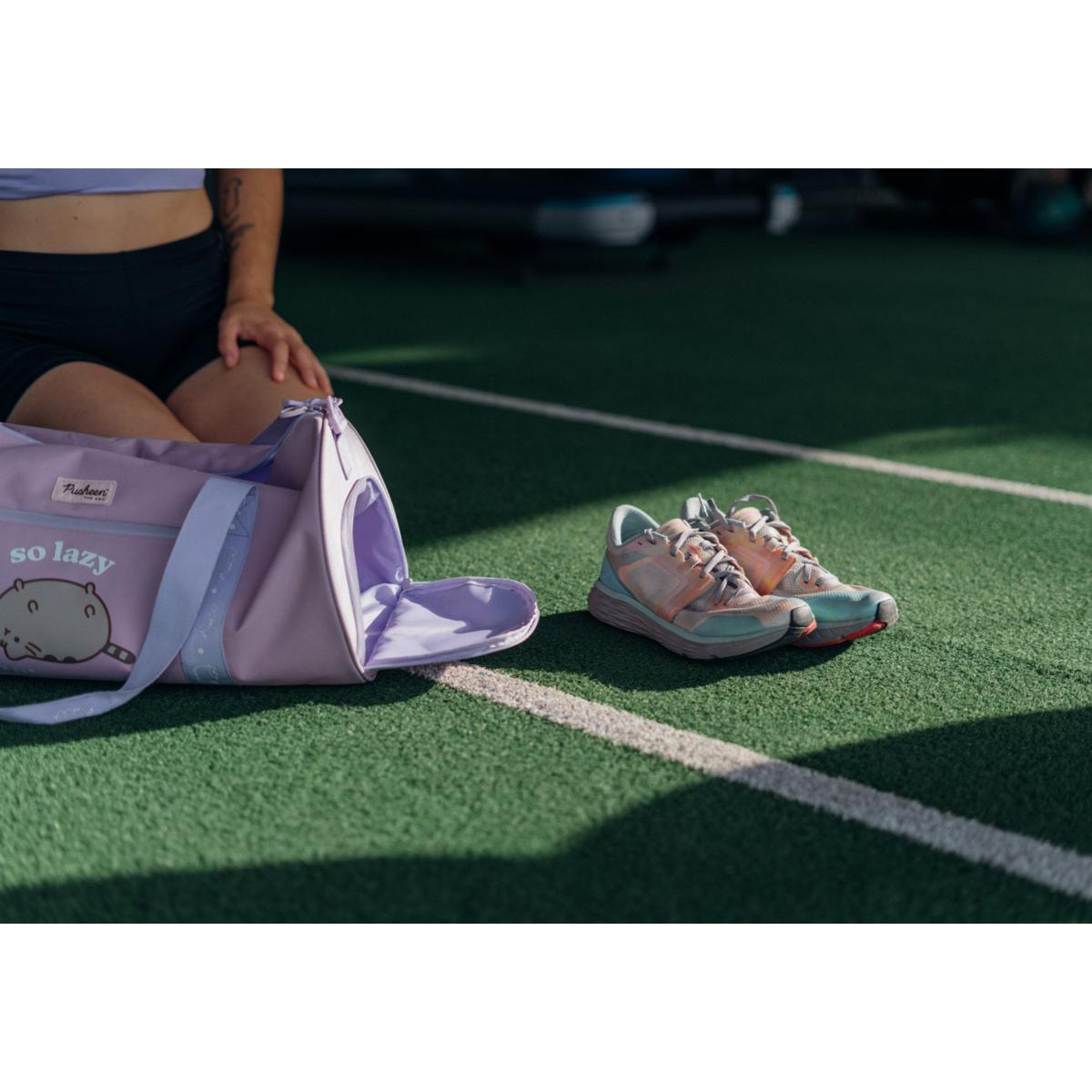 Bolsa gym Pusheen Moments Erik lila Lila-5