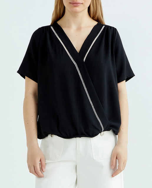 Imagen 0 de Blusa de mujer manga corta escote cruzado