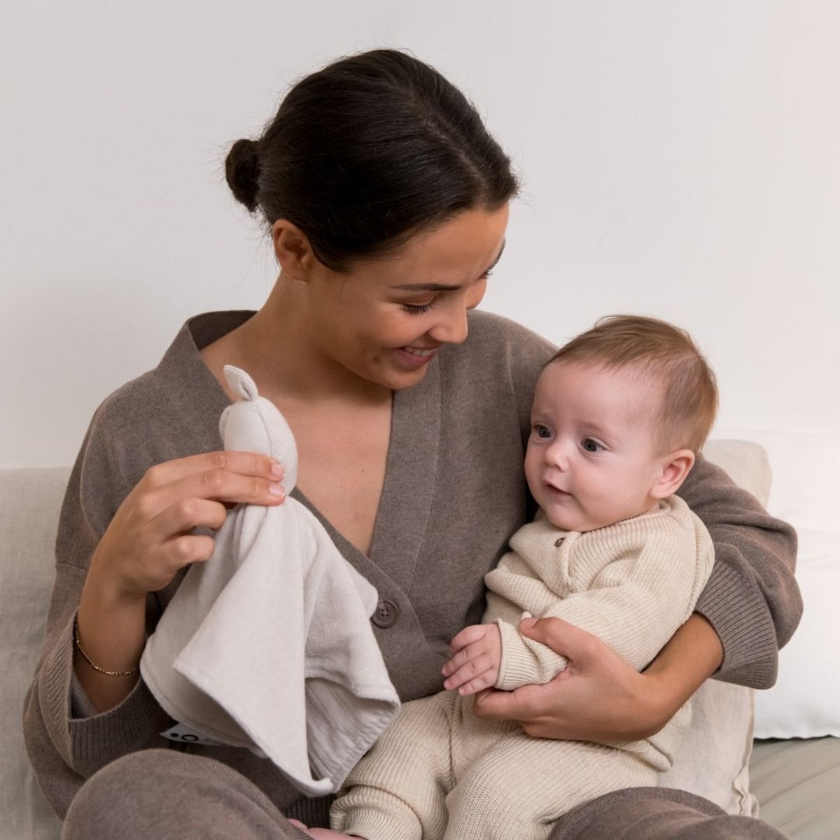 Dou Dou You & Me Almond 5