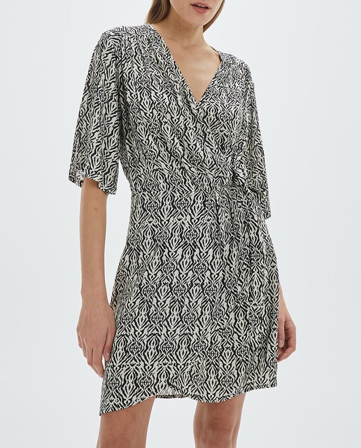 Imagen 0 de Vestido corto estampado manga corta