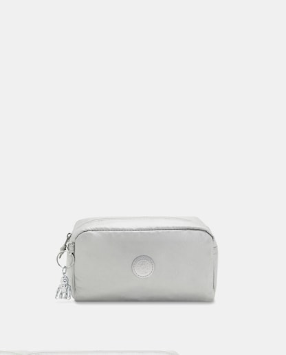 Imagen 0 de Neceser mediano en tono plata con cremallera