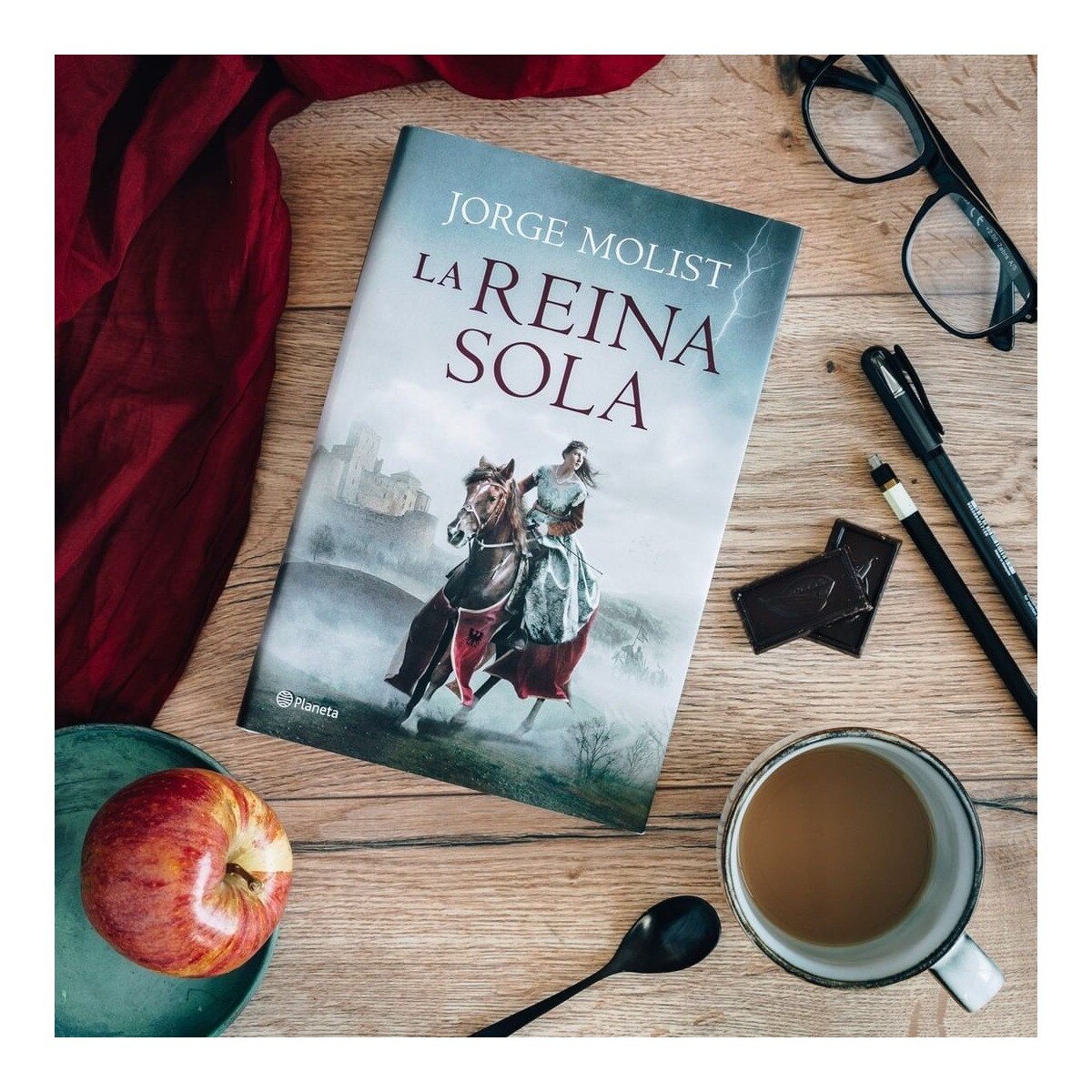 La reina sola (Tapa dura) 2