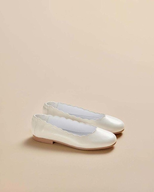 Imagen 0 de Bailarinas de niña en piel con detalle de ondas y suela de goma