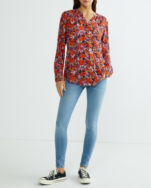 Imagen 0 de Blusa de mujer crepe estampada