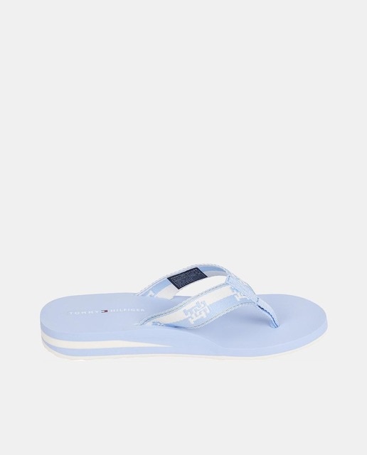 Imagen 0 de Chanclas de mujer en azul claro con tira ancha logotipada y detalles tonales