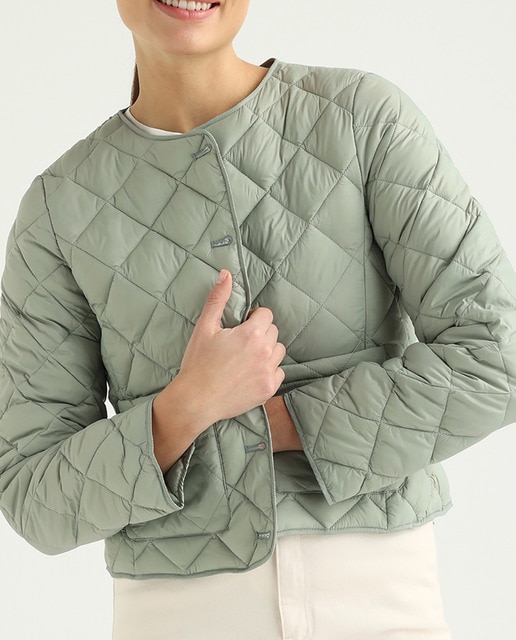 Imagen 0 de Chaqueta de mujer acolchada botones