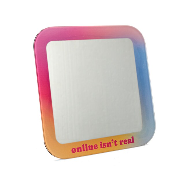 Imagem 0 de Espelho Fisura Online Isnt Real