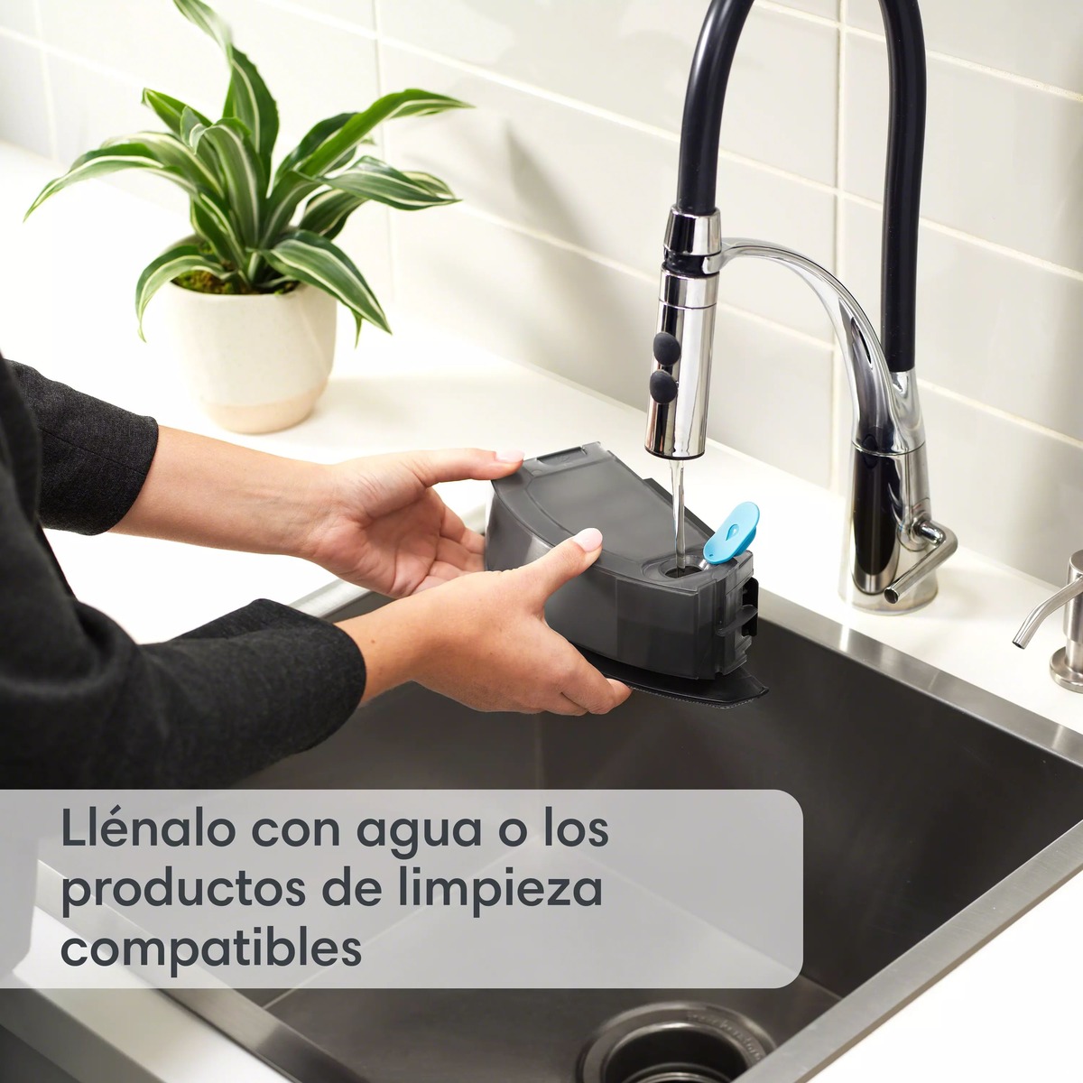 Robot aspirador y friegasuelos 2 en 1 iRobot Roomba Combo® j5+ Negro-7