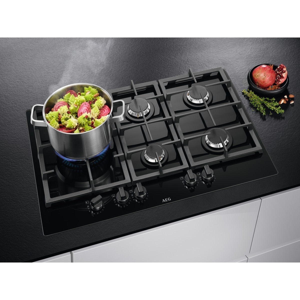 Placa de gas AEG con 5 quemadores - HKB75820NB Cristal negro-9