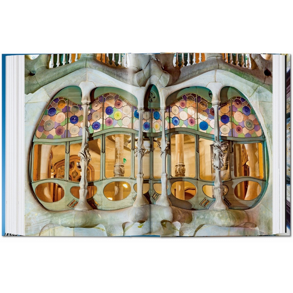 Gaudí. The Complete Works. 45th Ed. (Capa dura) 3